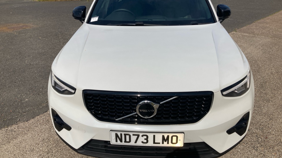 Volvo XC40 2.0 B3P Plus Dark 5dr Auto Petrol Estate - Image 8