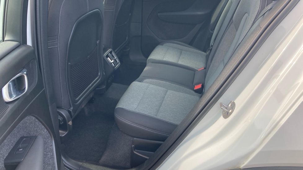 Volvo XC40 2.0 B3P Plus Dark 5dr Auto Petrol Estate - Image 16