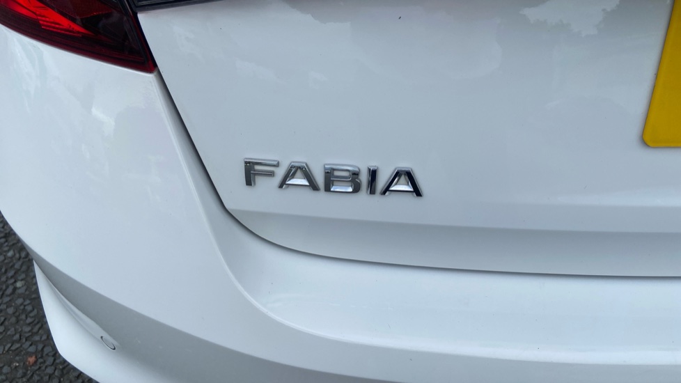 Skoda Fabia 1.0 MPI 80 Colour Edition 5dr Petrol Hatchback - Image 22