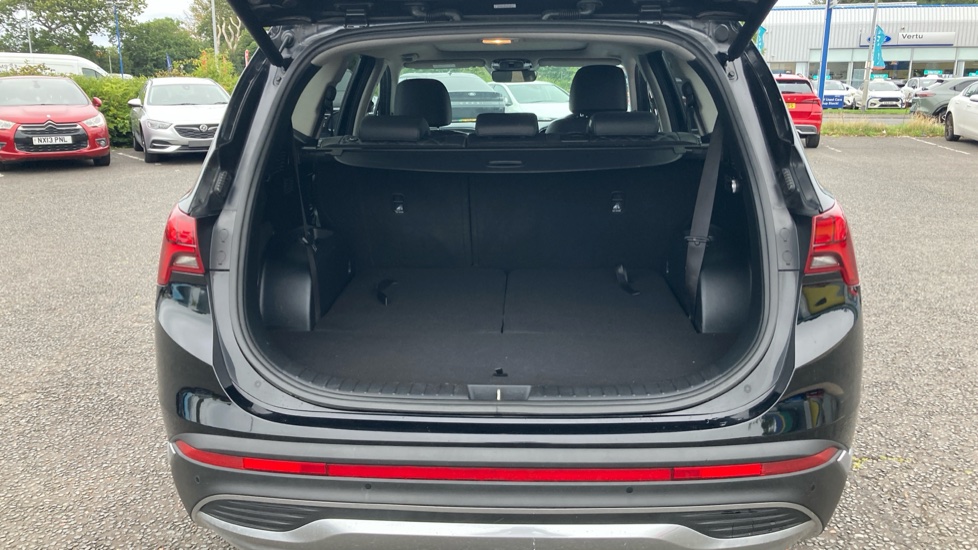 Hyundai SANTA FE 1.6 TGDi Plug-in Hybrid Ultimate 5dr 4WD Auto Estate - Image 4