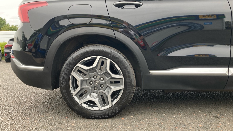 Hyundai SANTA FE 1.6 TGDi Plug-in Hybrid Ultimate 5dr 4WD Auto Estate - Image 7