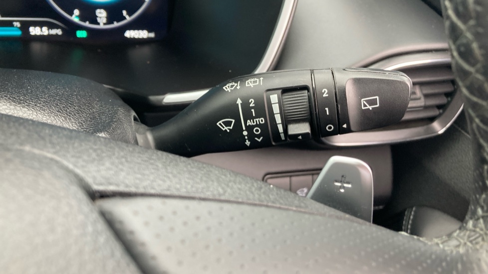 Hyundai SANTA FE 1.6 TGDi Plug-in Hybrid Ultimate 5dr 4WD Auto Estate - Image 28