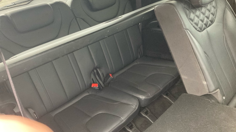 Hyundai SANTA FE 1.6 TGDi Plug-in Hybrid Ultimate 5dr 4WD Auto Estate - Image 44