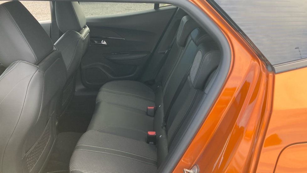 Peugeot 2008 100kW GT 50kWh 5dr Auto Electric Estate - Image 16