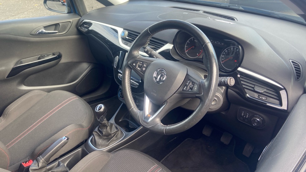 Vauxhall Corsa 1.4 [75] Griffin 5dr Petrol Hatchback - Image 11