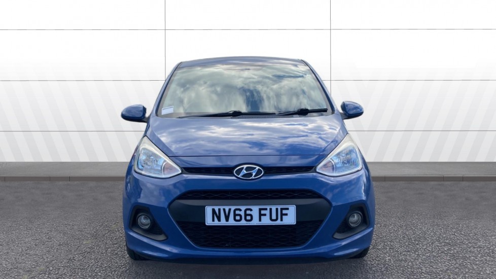 Hyundai i10 1.0 SE 5dr Petrol Hatchback - Image 3