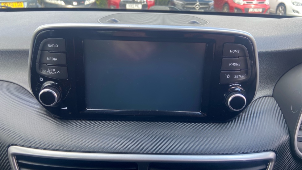 Hyundai TUCSON 1.6 GDi S Connect 5dr 2WD Petrol Estate - Image 12