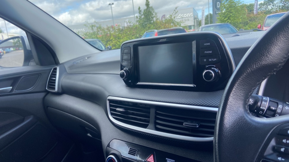 Hyundai TUCSON 1.6 GDi S Connect 5dr 2WD Petrol Estate - Image 14