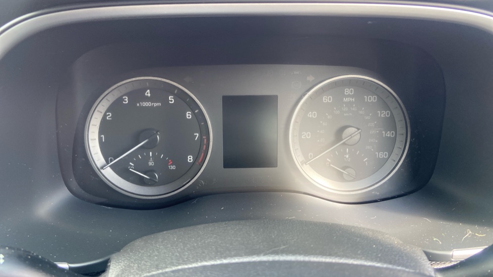 Hyundai TUCSON 1.6 GDi S Connect 5dr 2WD Petrol Estate - Image 18