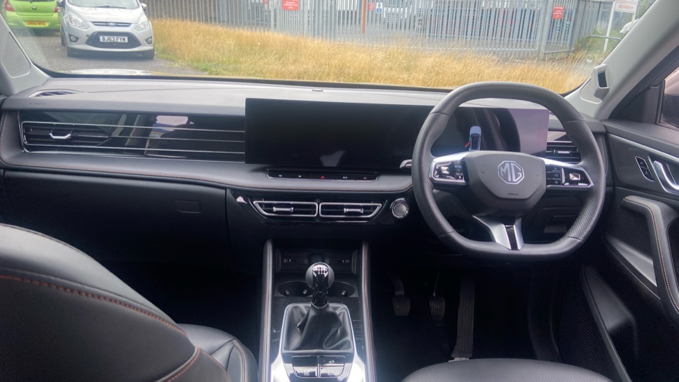 MG HS 1.5 T-GDI Trophy 5dr Petrol Hatchback - Image 10