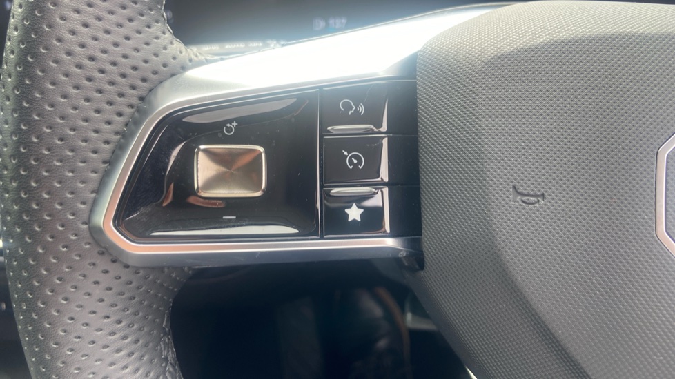 MG HS 1.5 T-GDI Trophy 5dr Petrol Hatchback - Image 22