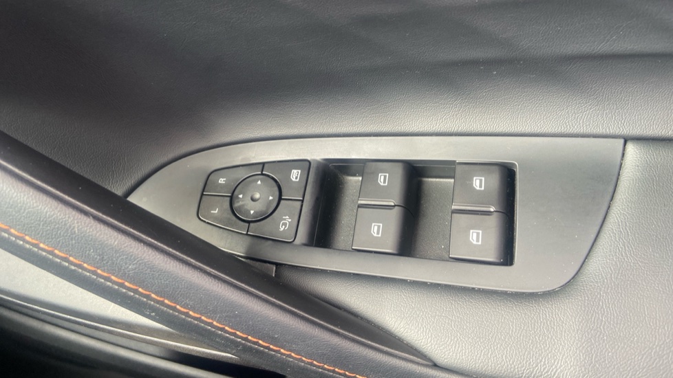 MG HS 1.5 T-GDI Trophy 5dr Petrol Hatchback - Image 26