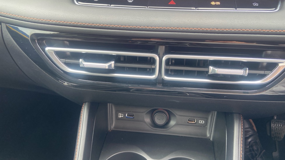 MG HS 1.5 T-GDI Trophy 5dr Petrol Hatchback - Image 30