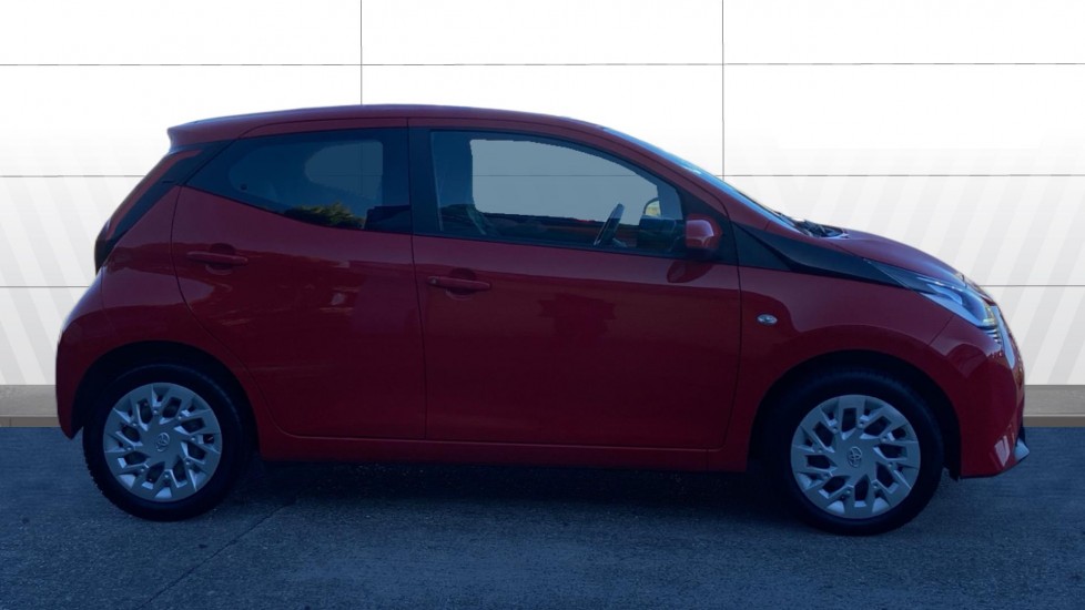 Toyota Aygo 1.0 VVT-i X-Play TSS 5dr Petrol Hatchback - Image 5