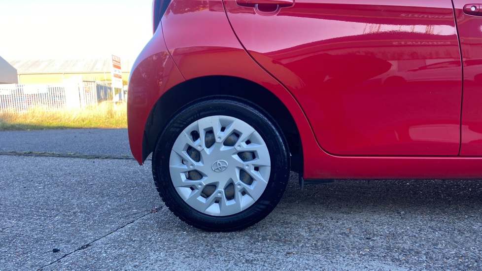 Toyota Aygo 1.0 VVT-i X-Play TSS 5dr Petrol Hatchback - Image 7