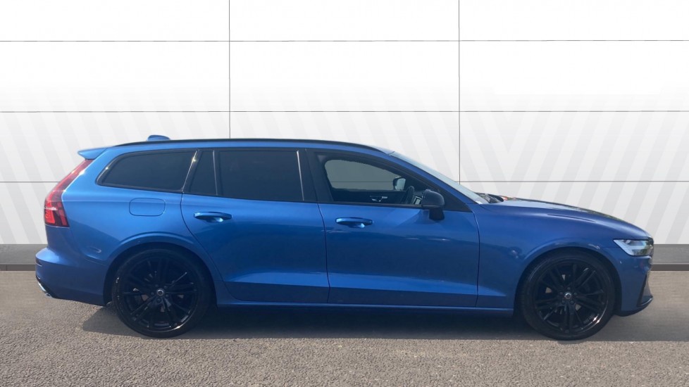 Volvo V60 2.0 T4 [190] R DESIGN Plus 5dr Auto Petrol Estate - Image 5
