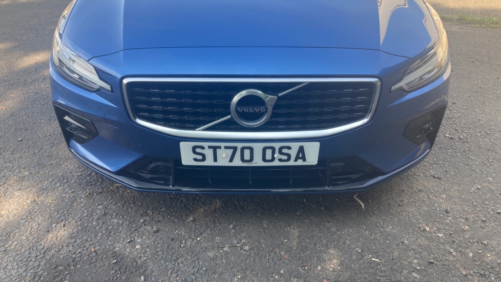 Volvo V60 2.0 T4 [190] R DESIGN Plus 5dr Auto Petrol Estate - Image 38