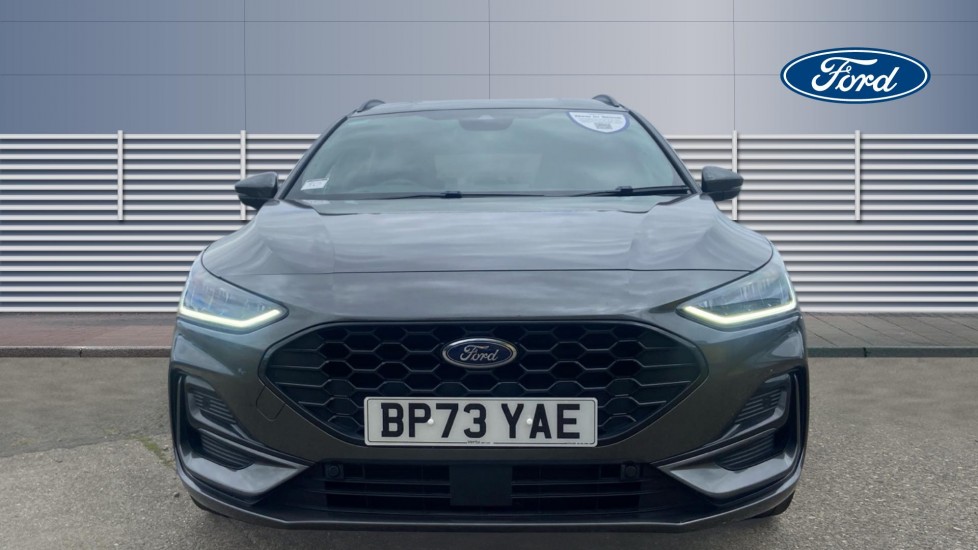 Ford Focus 1.0 EcoBoost Hybrid mHEV ST-Line X 5dr Petrol Estate - Image 3