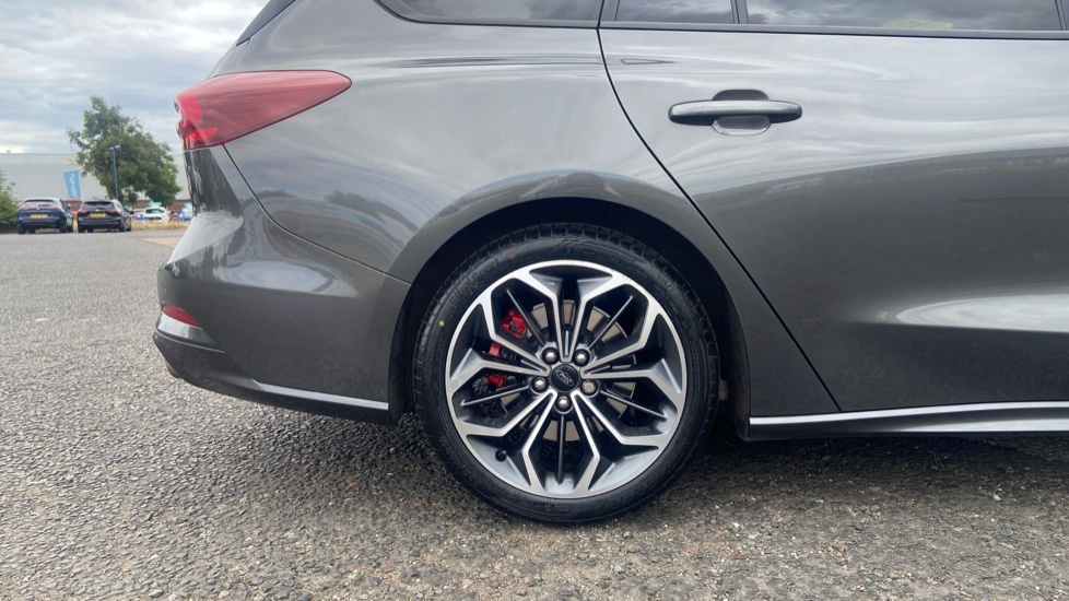 Ford Focus 1.0 EcoBoost Hybrid mHEV ST-Line X 5dr Petrol Estate - Image 7
