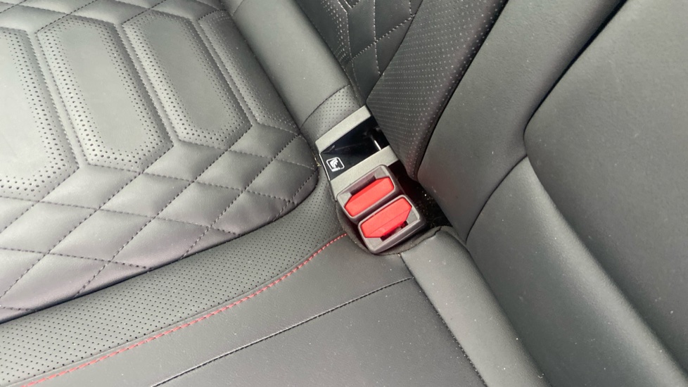 Ford Focus 1.0 EcoBoost Hybrid mHEV ST-Line X 5dr Petrol Estate - Image 17