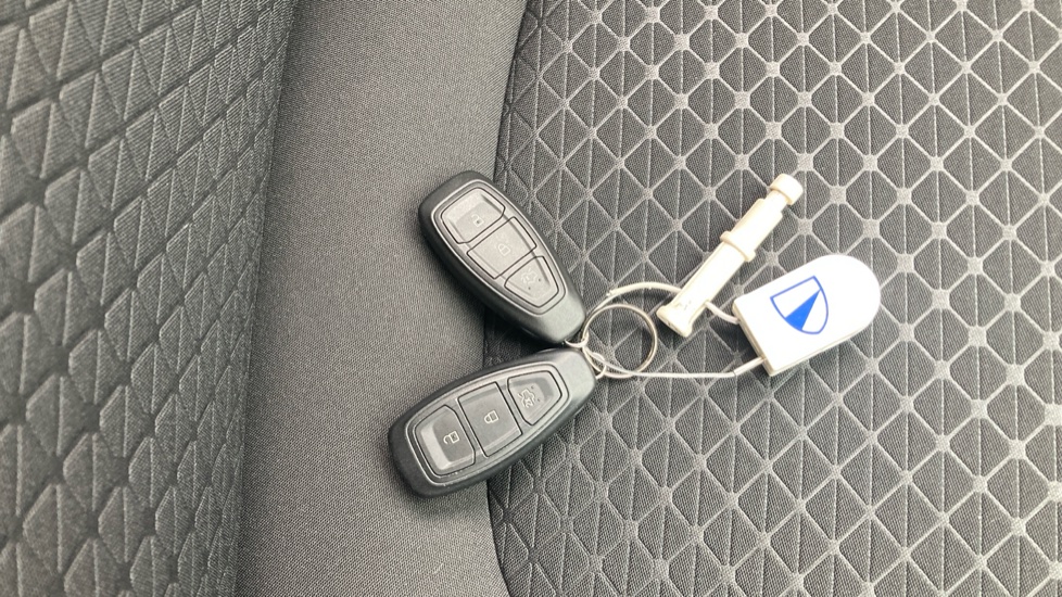 Ford Kuga 1.5 EcoBoost Titanium 5dr Petrol Estate - Image 20