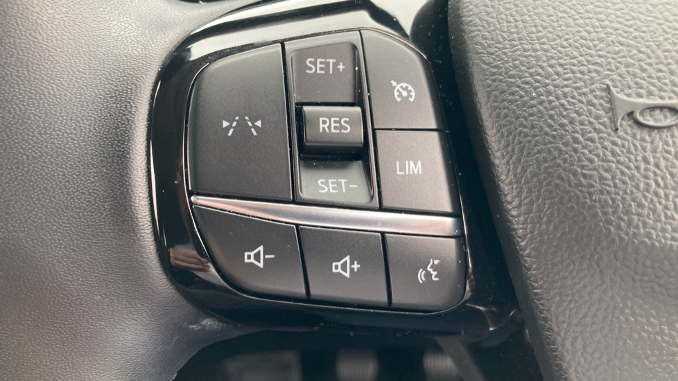 Ford Kuga 1.5 EcoBoost Titanium 5dr Petrol Estate - Image 32
