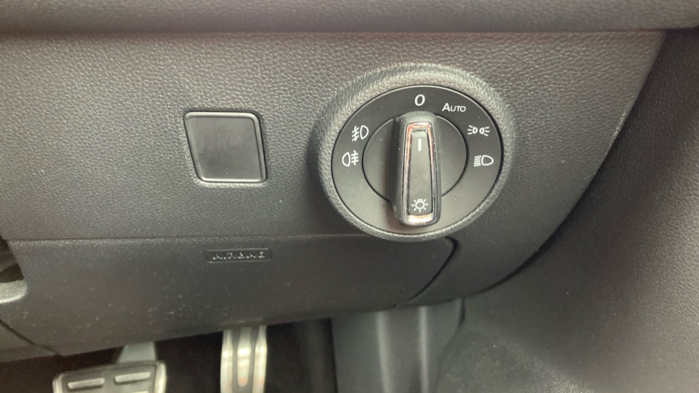 SEAT Ateca 1.5 TSI EVO FR [EZ] 5dr DSG Petrol Estate - Image 24