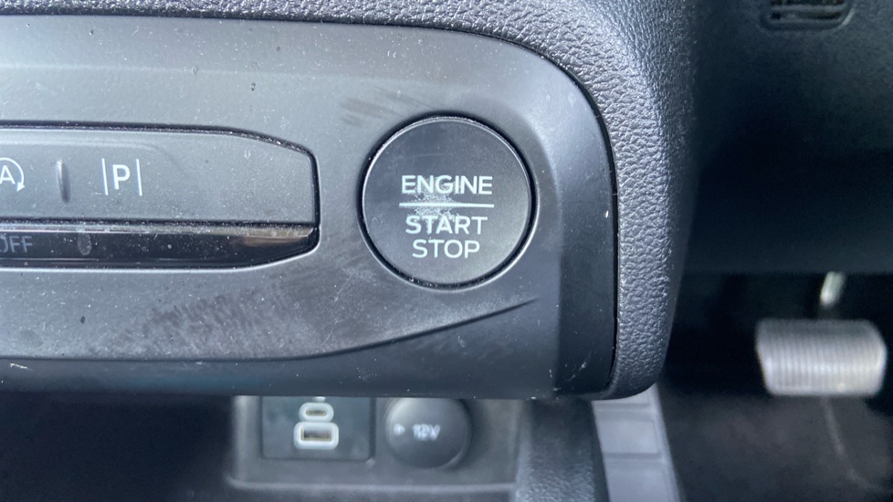 Ford Focus 1.0 EcoBoost Hybrid mHEV Titanium 5dr Auto Petrol Estate - Image 42