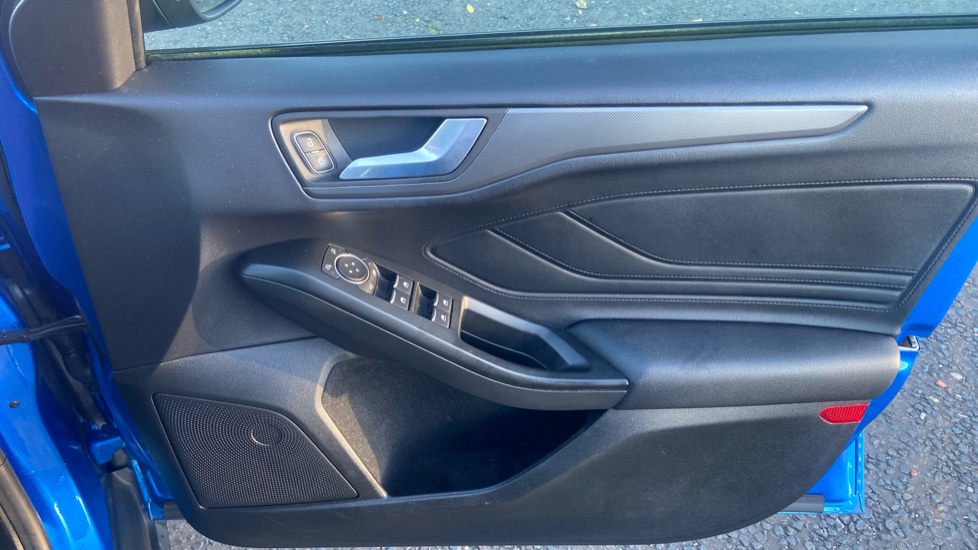 Ford Focus 1.5 EcoBoost 150 Titanium X 5dr Auto Petrol Hatchback - Image 25