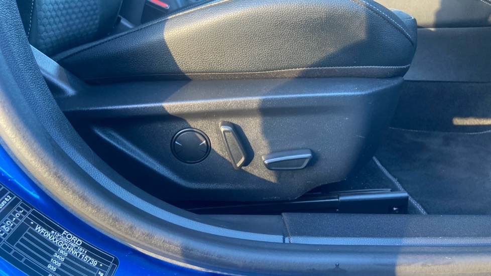 Ford Focus 1.5 EcoBoost 150 Titanium X 5dr Auto Petrol Hatchback - Image 26