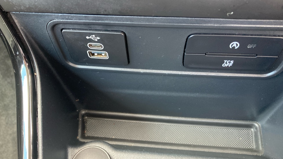 Ford EcoSport 1.0 EcoBoost 125 ST-Line 5dr Petrol Hatchback - Image 33