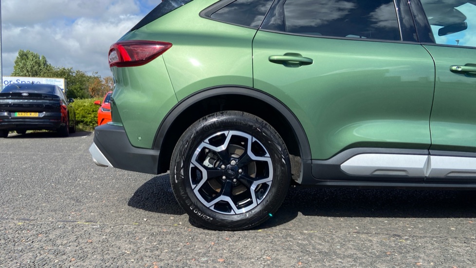Ford Kuga 2.5 FHEV Active 5dr CVT Hybrid Estate - Image 7