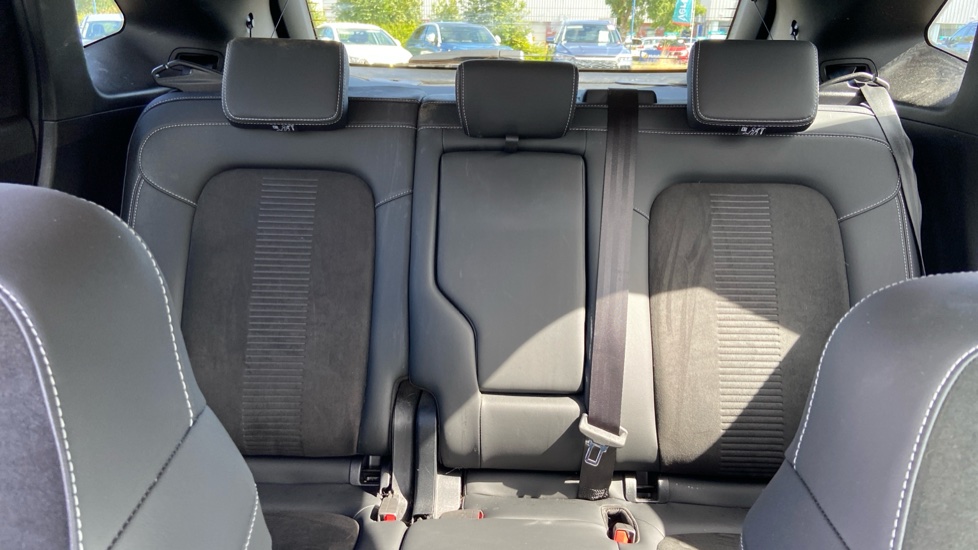 Ford Kuga 2.5 FHEV Active 5dr CVT Hybrid Estate - Image 15