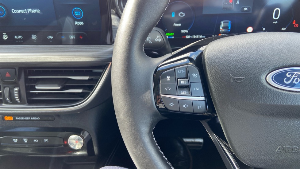 Ford Kuga 2.5 FHEV Active 5dr CVT Hybrid Estate - Image 30