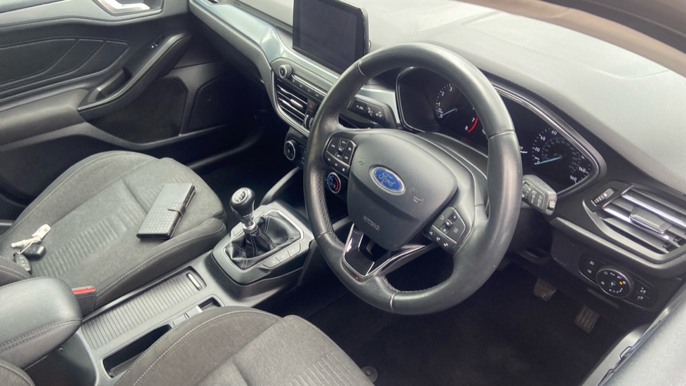 Ford Focus 1.0 EcoBoost 125 Active 5dr Petrol Hatchback - Image 11