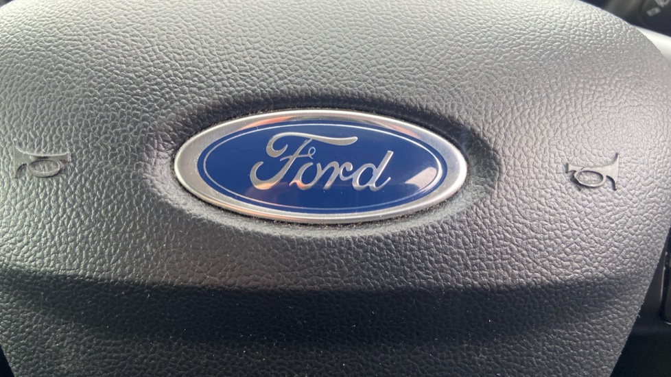 Ford Focus 1.0 EcoBoost 125 Active 5dr Petrol Hatchback - Image 28