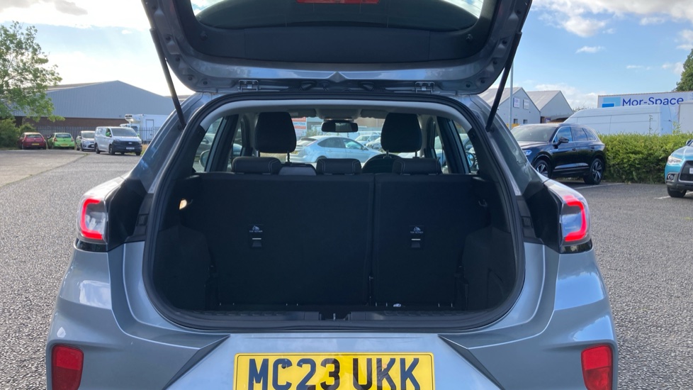 Ford Puma 1.0 EcoBoost Hybrid mHEV Titanium 5dr Petrol Hatchback - Image 4