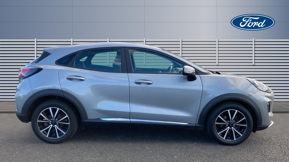 Ford Puma 1.0 EcoBoost Hybrid mHEV Titanium 5dr Petrol Hatchback - Image 5