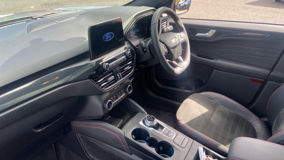 Ford Kuga 2.5 FHEV ST-Line X Edition 5dr CVT Hybrid Estate - Image 9