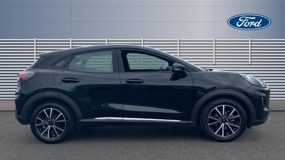 Ford Puma 1.0 EcoBoost Hybrid mHEV Titanium 5dr Petrol Hatchback - Image 5