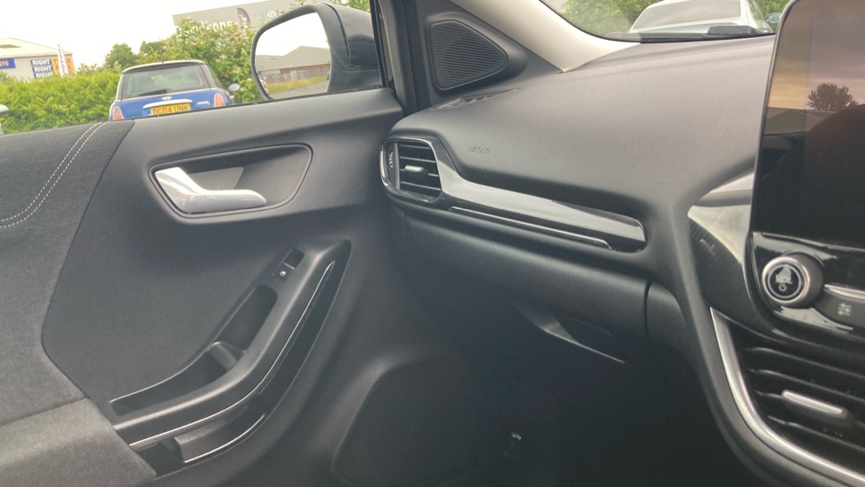 Ford Puma 1.0 EcoBoost Hybrid mHEV Titanium 5dr Petrol Hatchback - Image 19