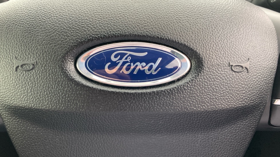 Ford Puma 1.0 EcoBoost Hybrid mHEV Titanium 5dr Petrol Hatchback - Image 33