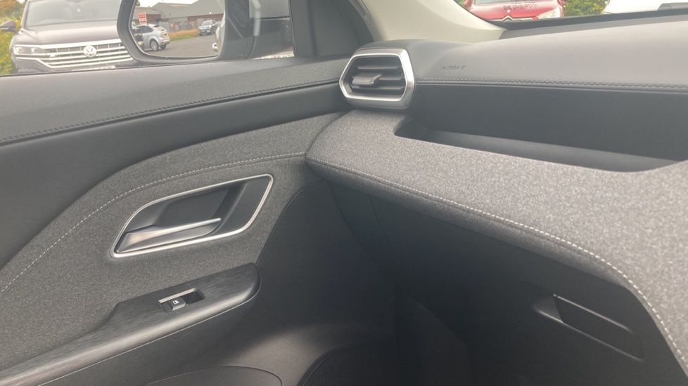 MG ZS 1.5 Hybrid+ SE 5dr Auto Hybrid Hatchback - Image 19