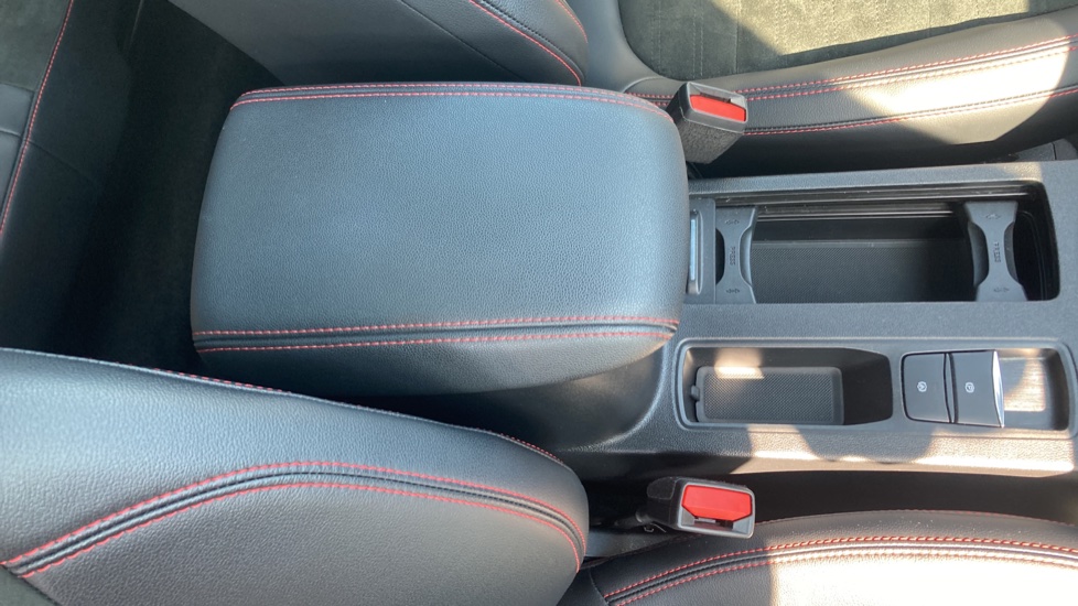 Ford Kuga 1.5 EcoBoost 150 ST-Line X Edition 5dr Petrol Estate - Image 27