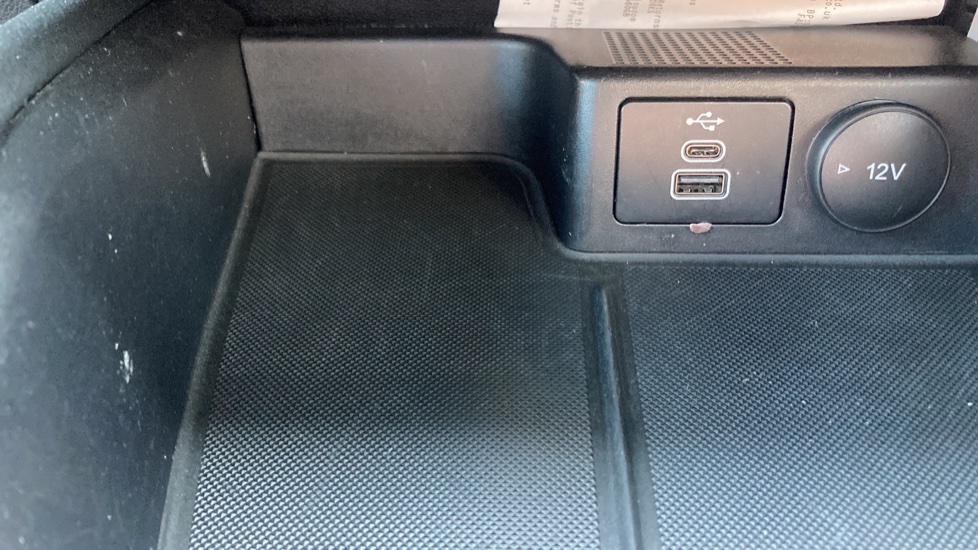 Ford Kuga 1.5 EcoBoost 150 ST-Line X Edition 5dr Petrol Estate - Image 39