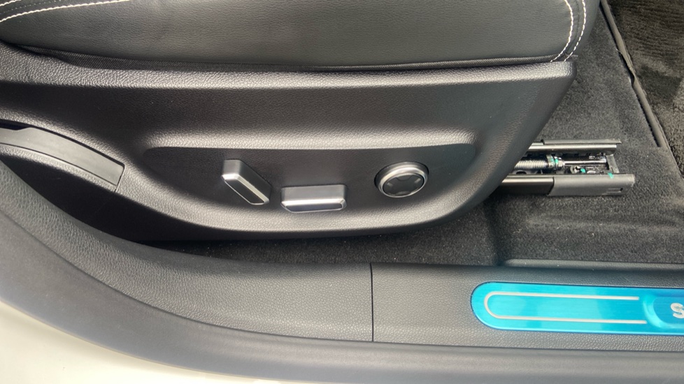 smart Hashtag 3 200kW Premium 66kWh 5dr Auto Electric Estate - Image 35