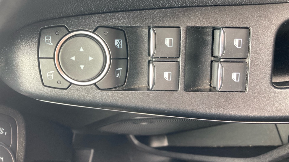 Ford Fiesta 1.0 EcoBoost 125 Active X 5dr Petrol Hatchback - Image 39