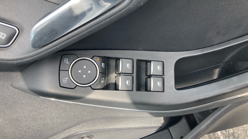 Ford Fiesta 1.0 EcoBoost Hybrid mHEV 155 ST-Line X Edition 5dr Petrol Hatchback - Image 26