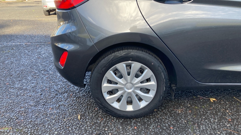 Ford Fiesta 1.1 Trend 5dr Petrol Hatchback - Image 22