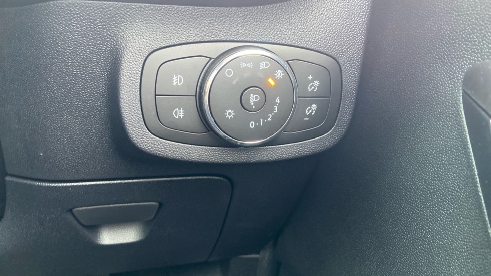 Ford Fiesta 1.0 EcoBoost Titanium 5dr Petrol Hatchback - Image 26